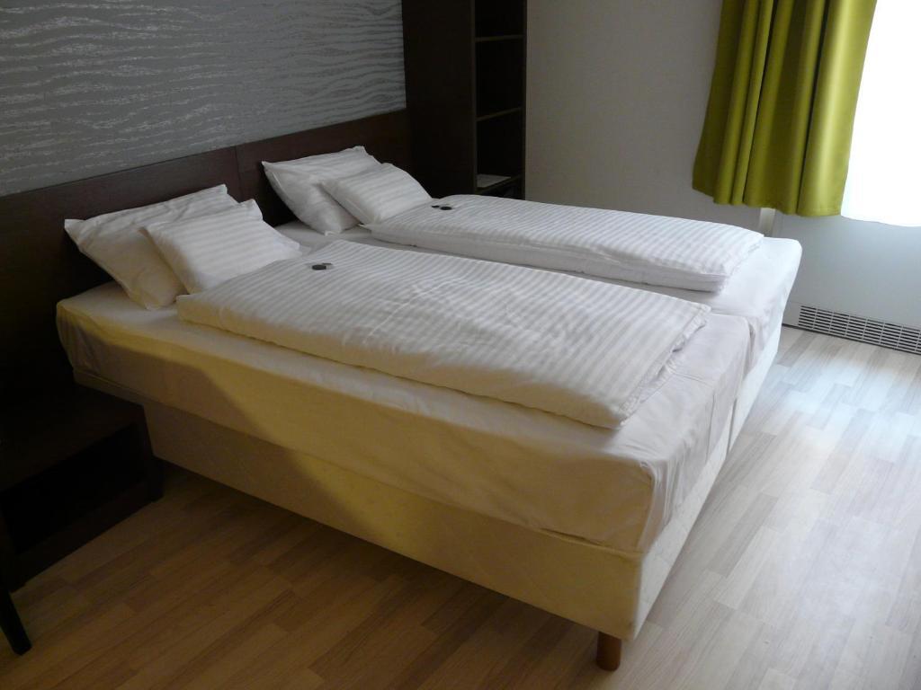 Soleil Apartman Szeged Ruang foto